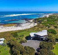 HEARN'S BEACH HOUSE - Great Ocean Road Tourism