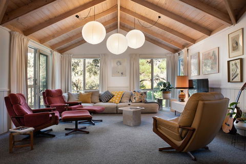 Hepburn Pool House - Great Ocean Road Tourism 2