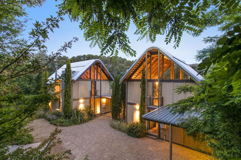 Hepburn Spa Pavilions - Great Ocean Road Tourism 1