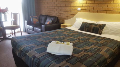 Hepburn Springs Motor Inn - Great Ocean Road Tourism 3