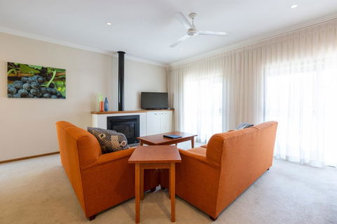 Hermitage Lodge - Great Ocean Road Tourism 3