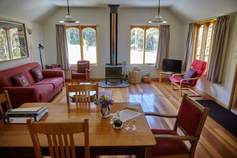 Herons Rise Vineyard Accommodation - Great Ocean Road Tourism 2