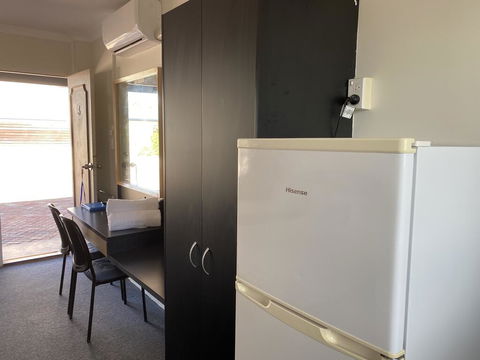 Hervey Bay Motel - Great Ocean Road Tourism 3