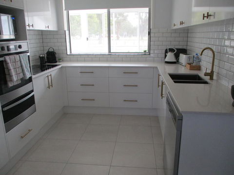 Hibbard Waterfront Escape - Great Ocean Road Tourism 1