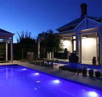 Hollidge House 5 Star Luxury Apartments - Great Ocean Road Tourism