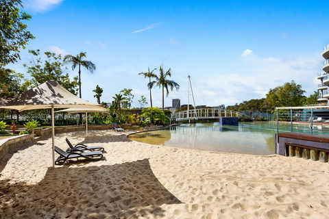 Homebush Bay Self-Contained Modern Two-Bedroom Apartments (BEN) - Great Ocean Road Tourism 0