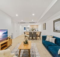 HomeHotel New and Comfort 3 Bedrooms security Apt - Great Ocean Road Tourism
