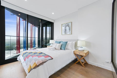 HomeHotel-Luxury Home, High Rise With View. - Great Ocean Road Tourism 0