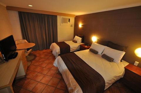 Hospitality Port Hedland - Great Ocean Road Tourism 1