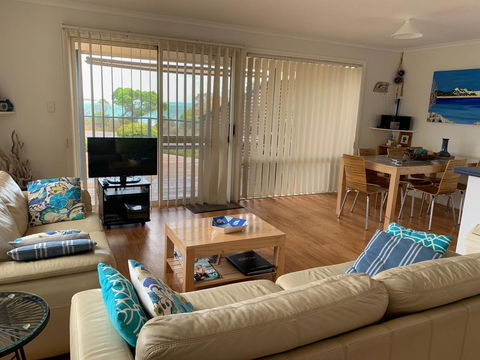 Island View 2 - Great Ocean Road Tourism 2