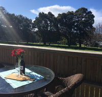 Jacaranda Retreat. Refreshing Recharge Relax  - Great Ocean Road Tourism