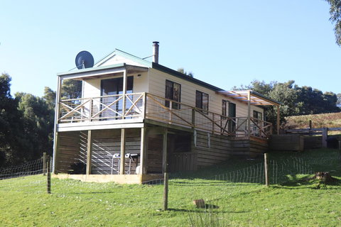 Johanna River Farm & Cottages - Great Ocean Road Tourism 3