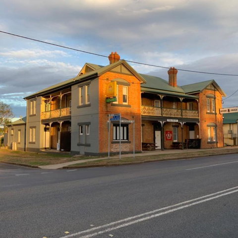 Kellys Top Pub - Great Ocean Road Tourism 3