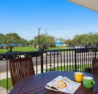 Kings Beach Ocean Front Views Private Balcony overlooking Kings Beach - Great Ocean Road Tourism