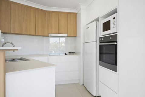 Kirra Palms Holiday Apartments - Great Ocean Road Tourism 3