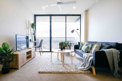 KOZYGURU BRISBANE CITY HIGHRISE 1BED APT SPIRE QBN550-2501 - Great Ocean Road Tourism 0