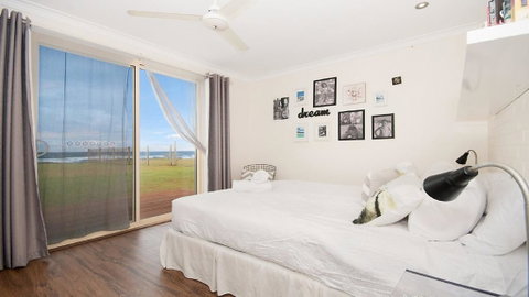 La Plage - Lennox Head - Great Ocean Road Tourism 2