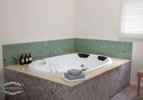 Lauristina Spa Cottage - Great Ocean Road Tourism 2