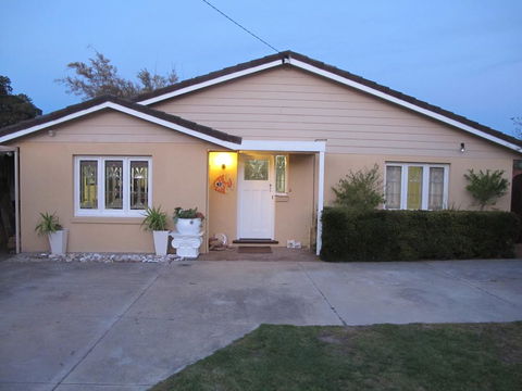 Layton Street Apartments - Great Ocean Road Tourism 0