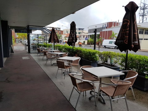 Leichhardt Hotel - Great Ocean Road Tourism 1