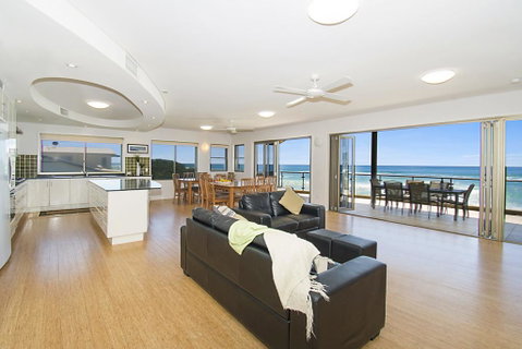 Lennox On The Beach Unit 2 - Lennox Head - Great Ocean Road Tourism 0
