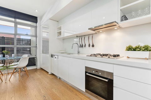 Light-Filled Beachside Apartment In Trendy Area - Great Ocean Road Tourism 2