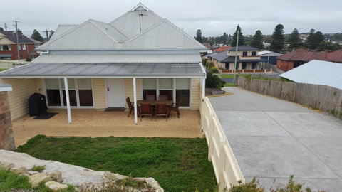 Lighthouse Lodge - Great Ocean Road Tourism 1