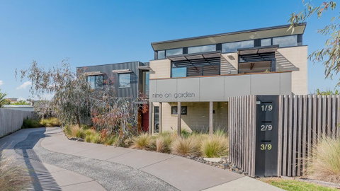 Luxe Townhouse - Linen/WiFi Included - Great Ocean Road Tourism 0