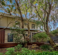 LUXURY BY THE SEA - CLOSE TO THE BEACH - Great Ocean Road Tourism