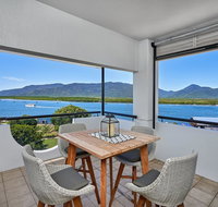 Luxury Cairns Penthouse Apt with Ocean Views 903 - Great Ocean Road Tourism
