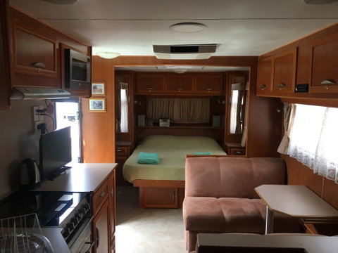 Luxury Caravan - Great Ocean Road Tourism 0