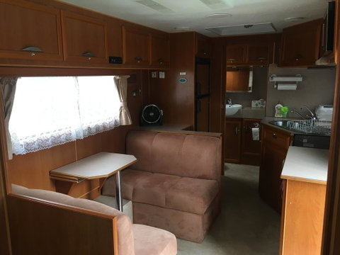 Luxury Caravan - Great Ocean Road Tourism 1