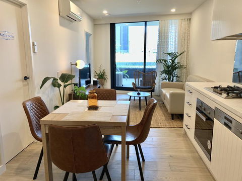 M-City 2 BR And 2 BA Apartment With Parking - Great Ocean Road Tourism 0