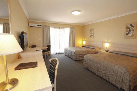 Maclin Lodge Motel - Great Ocean Road Tourism 3