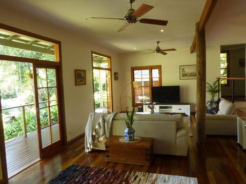 Magnolia Cottage - Great Ocean Road Tourism 2