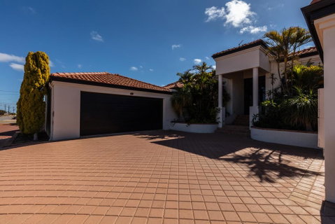 Maidstone Executive Residence - Great Ocean Road Tourism 1