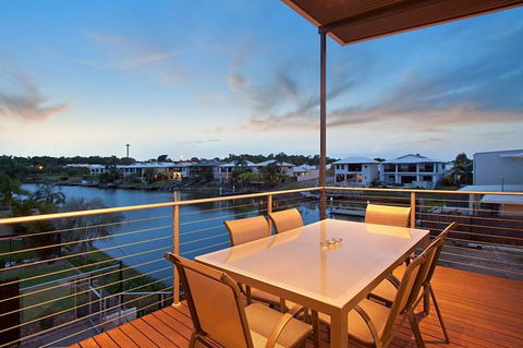 Marina Views Townhouse - Great Ocean Road Tourism 1