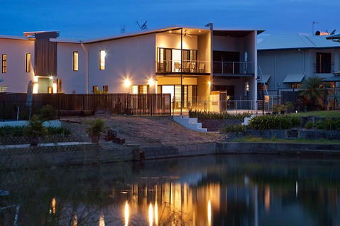 Marina Views Townhouse - Great Ocean Road Tourism 2