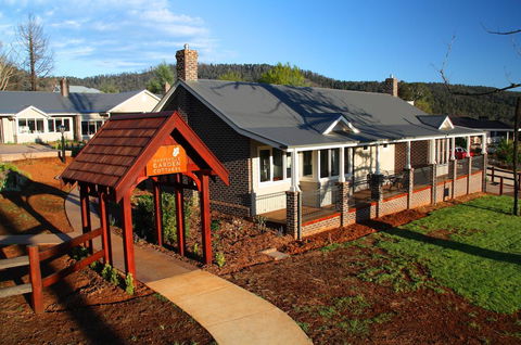 Marysville Garden Cottages - Great Ocean Road Tourism 3