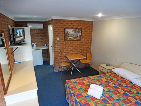 MAS Country Colonial Motor Inn - Great Ocean Road Tourism 1