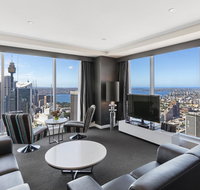 Meriton Suites World Tower - Great Ocean Road Tourism