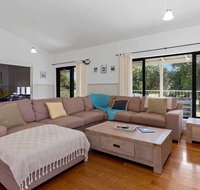 MERMAIDS ON MARENGO - large home with wifi - Great Ocean Road Tourism