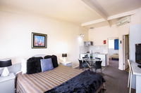 Book Mount Gambier Accommodation Vacations Great Ocean Road Tourism Great Ocean Road Tourism