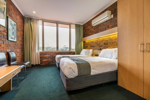 Millers Inn - Great Ocean Road Tourism 3