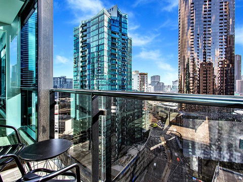 MJ Shortstay Southbank Grande Apartment - Great Ocean Road Tourism 2