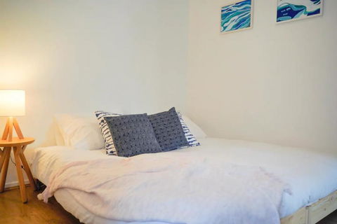 Modern 2 Bedroom Apartment Close To Beach And City - Great Ocean Road Tourism 3
