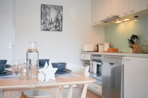 Modern 2 Bedroom Apartment Close To Beach And City - Great Ocean Road Tourism 1