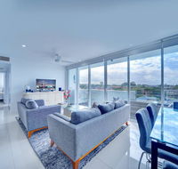 Modern Contemporary Southport Apartment - Great Ocean Road Tourism