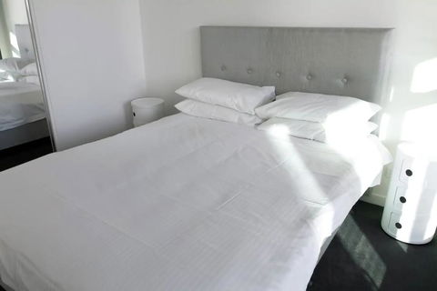 Modern Light-Filled 1 Bed In South Melbourne - Great Ocean Road Tourism 3
