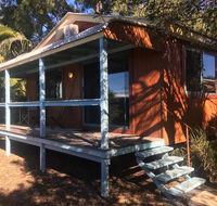 Moore Park Beach Huts - Great Ocean Road Tourism
